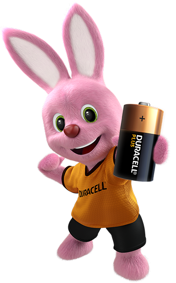 Le Duracell Bunny présentant une pile Duracell Plus C