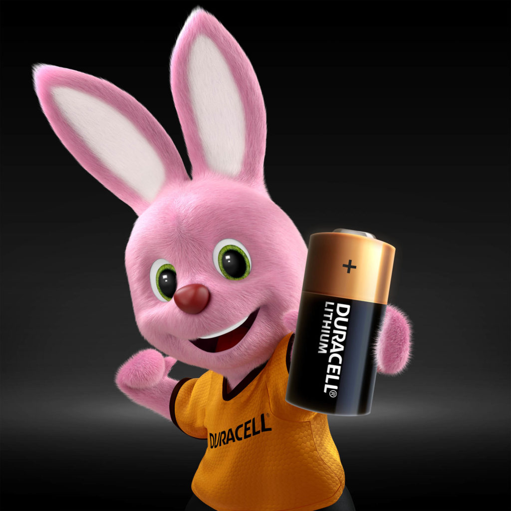 Le Bunny Duracell présente la pile 3V au lithium 123 haute puissance
